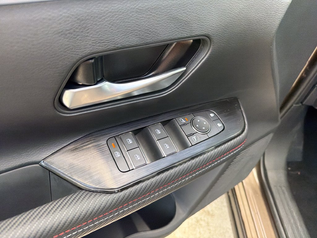 New 2026 Nissan Kicks SR FWD image 17