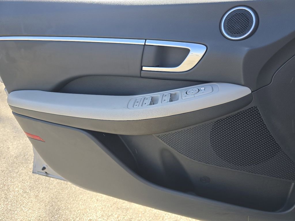 Used 2023 Hyundai Sonata SEL w/ Winter Weather Package image 24