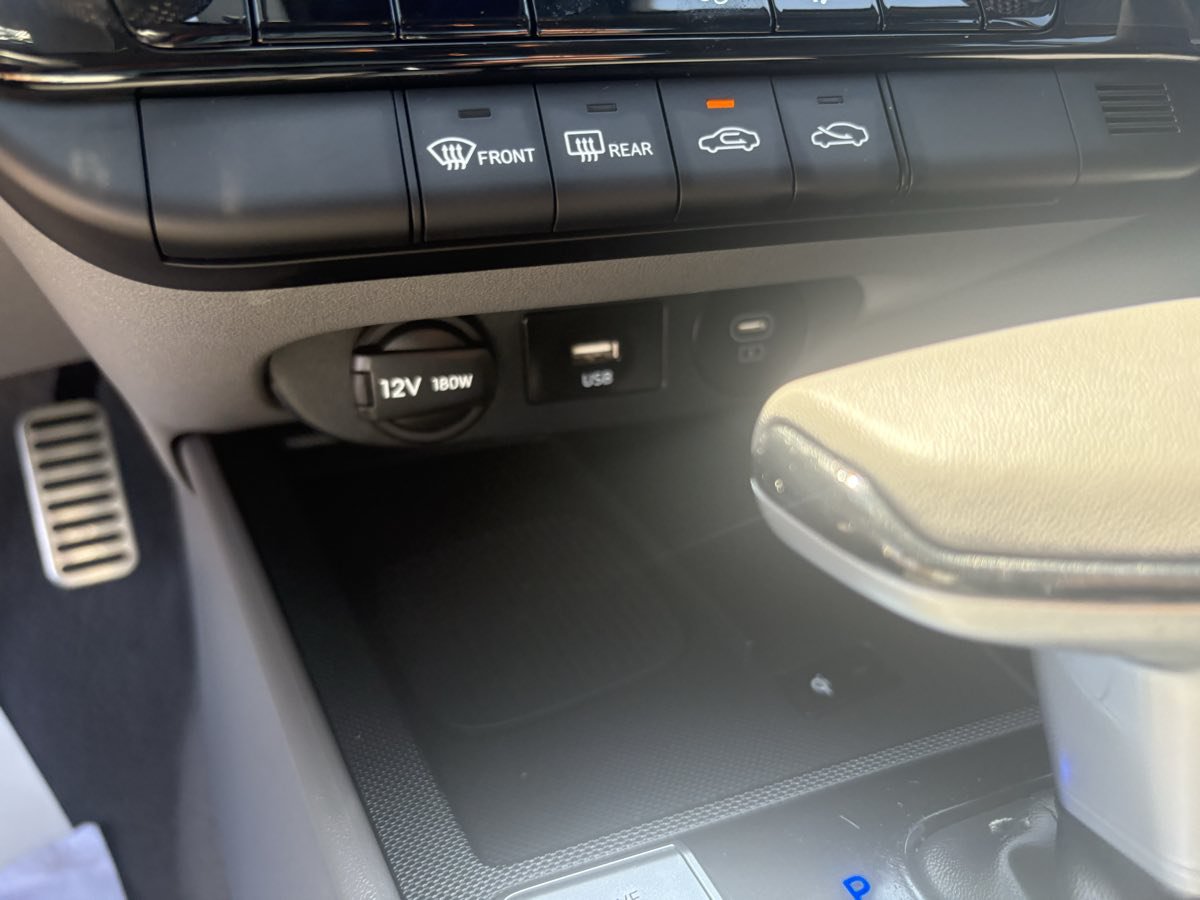 Used 2026 Hyundai Elantra Sport FWD image 25