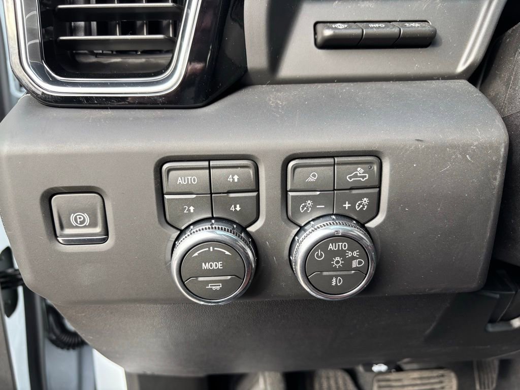 New 2026 GMC Sierra 3500 Denali Ultimate image 16