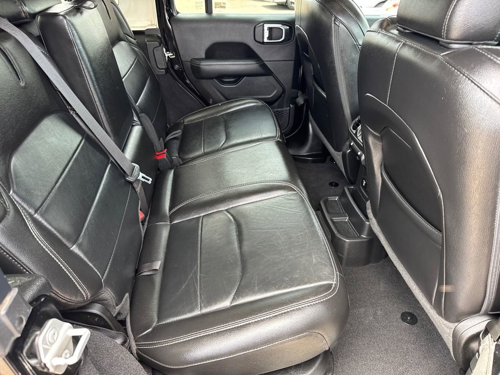 Certified 2023 Jeep Wrangler Unlimited Sahara AWD/4WD image 17