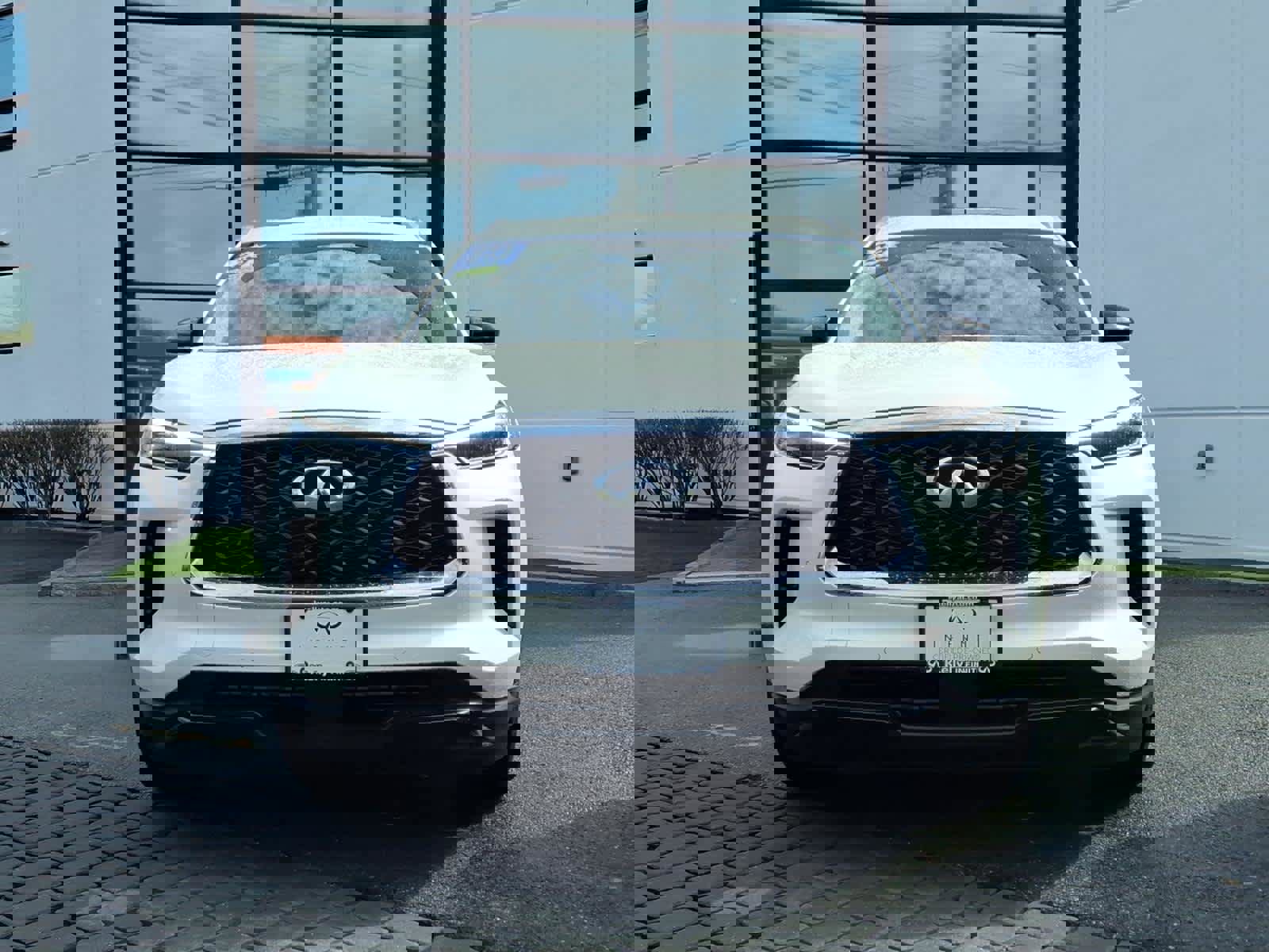 Certified 2023 INFINITI QX60 Luxe w/ Cargo Package image 2