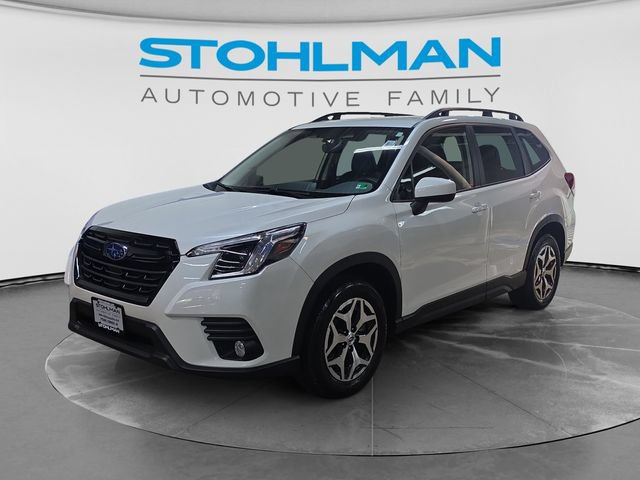 Used 2023 Subaru Forester Premium AWD/4WD image 1