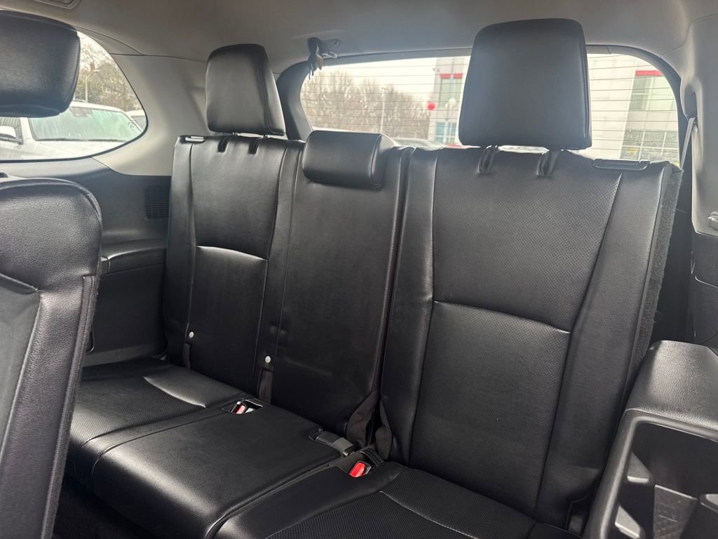 Used 2024 Toyota Grand Highlander Limited image 38