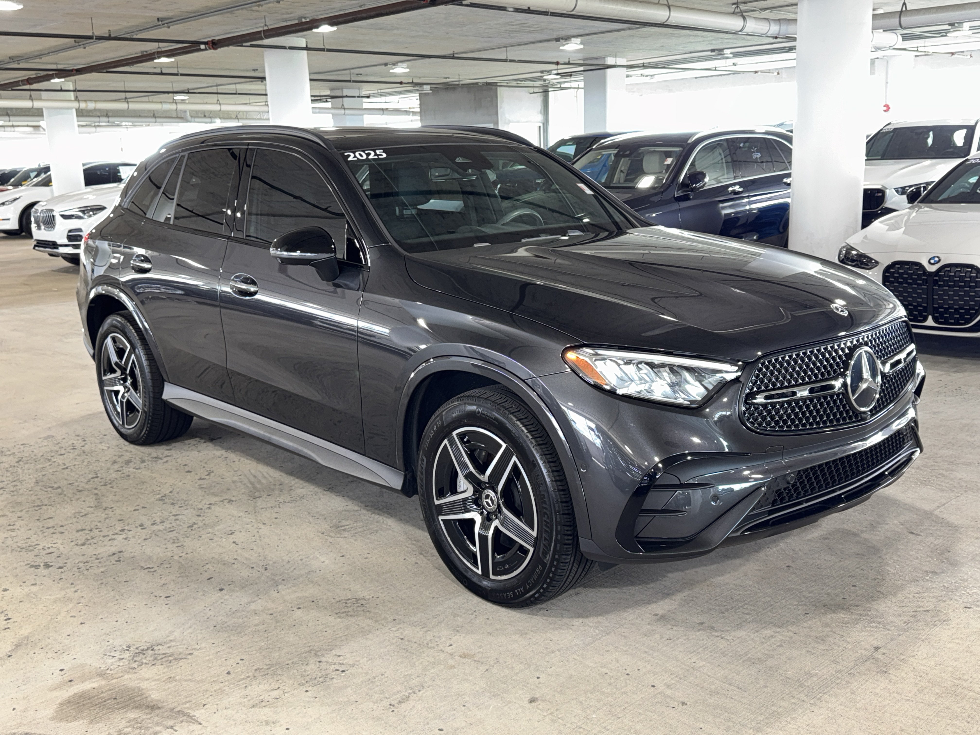 Used 2025 Mercedes-Benz GLC 300 image 2