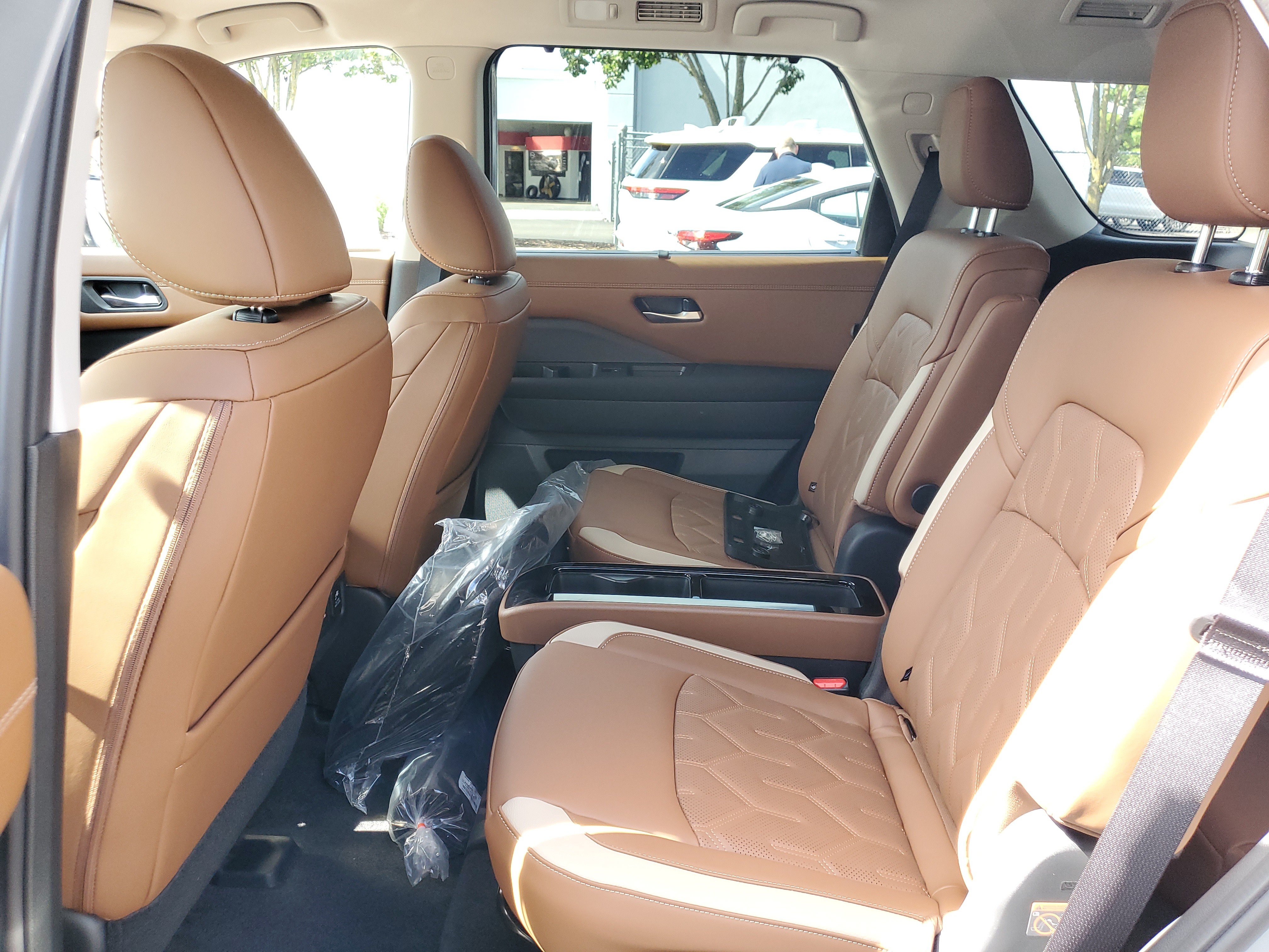 New 2026 Nissan Pathfinder Platinum AWD/4WD image 31