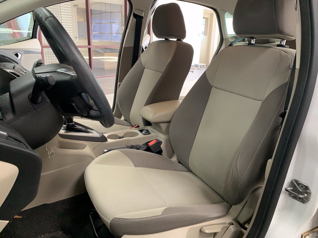 Used 2013 Ford Focus SE FWD image 12