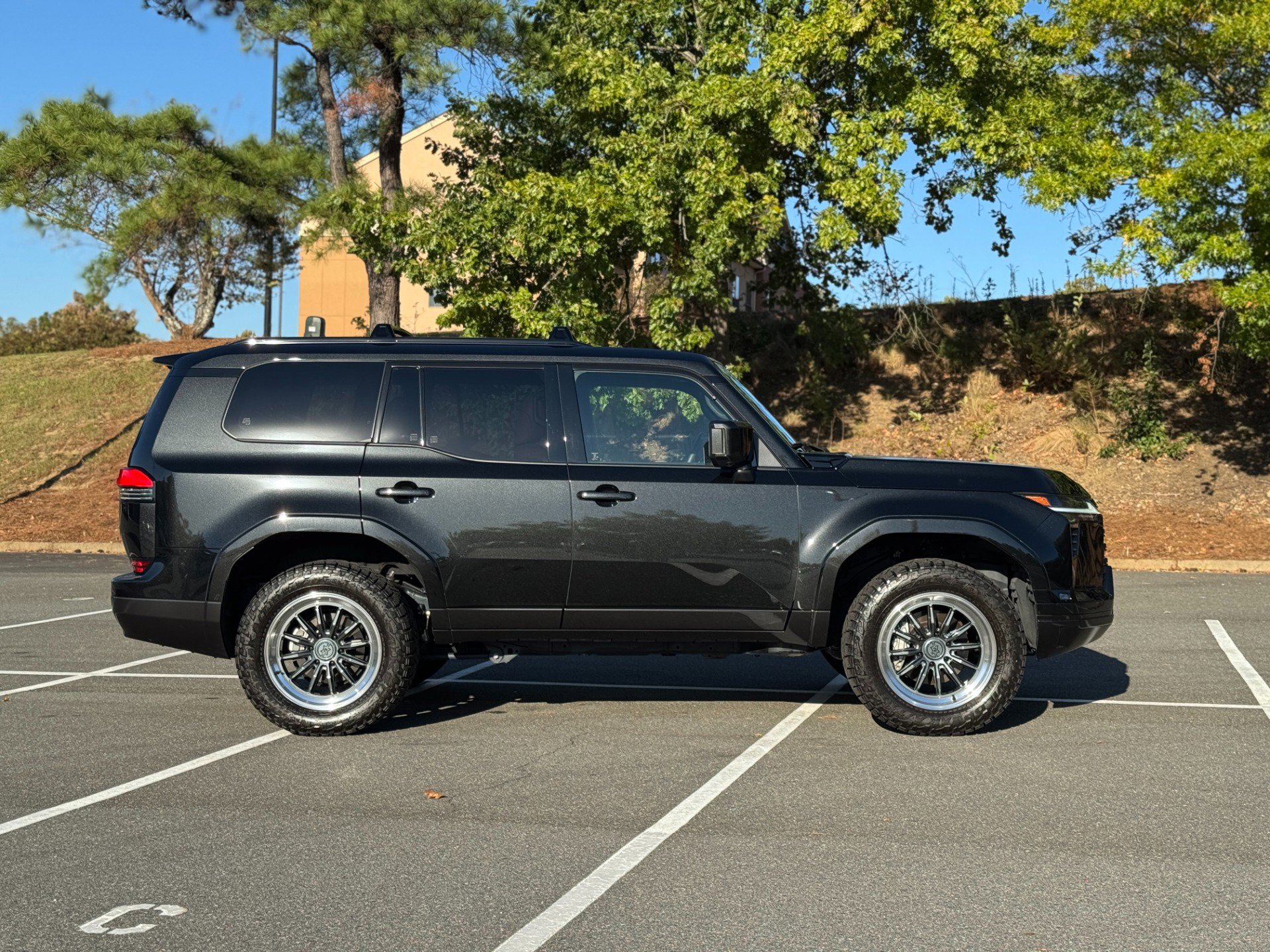 Used 2024 Lexus GX 550 image 14