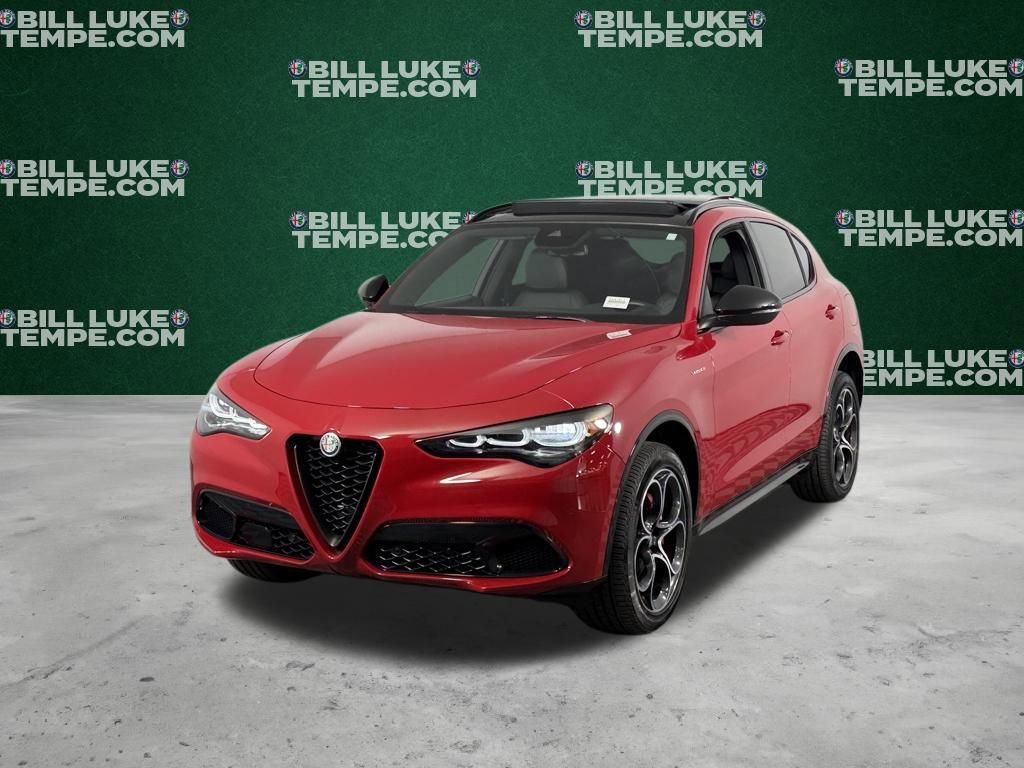 Used 2025 Alfa Romeo Stelvio Sprint w/ Veloce Package image 9