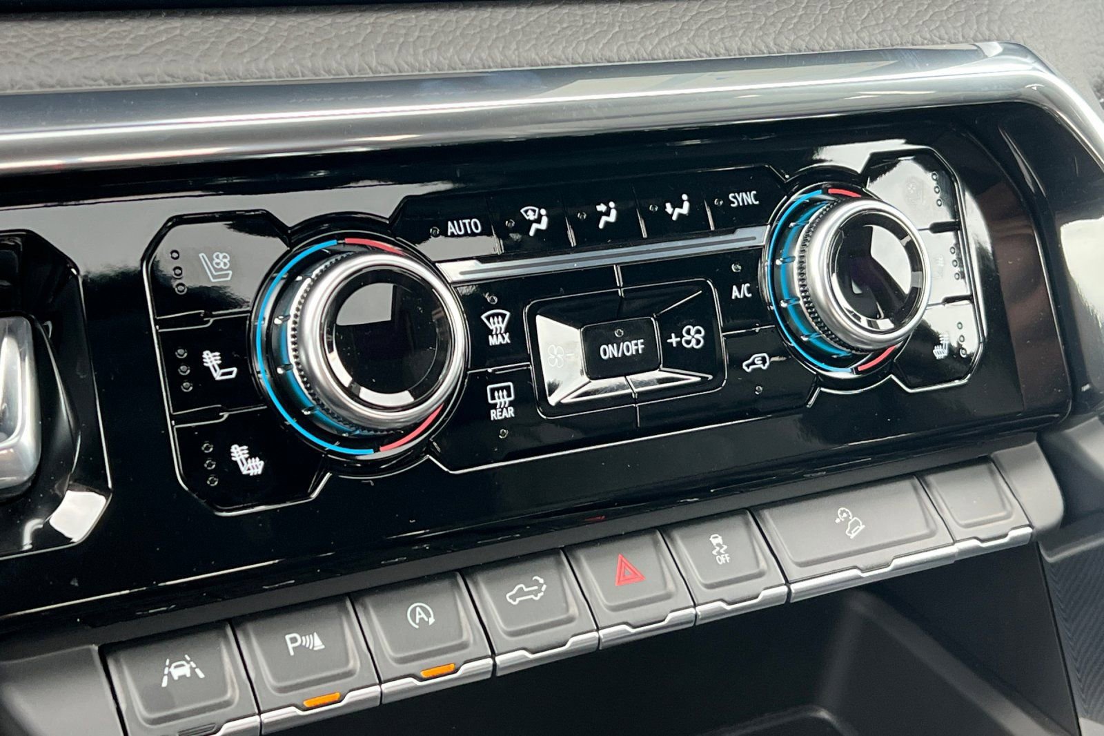 New 2026 GMC Sierra 1500 Denali w/ Denali Reserve Package image 19