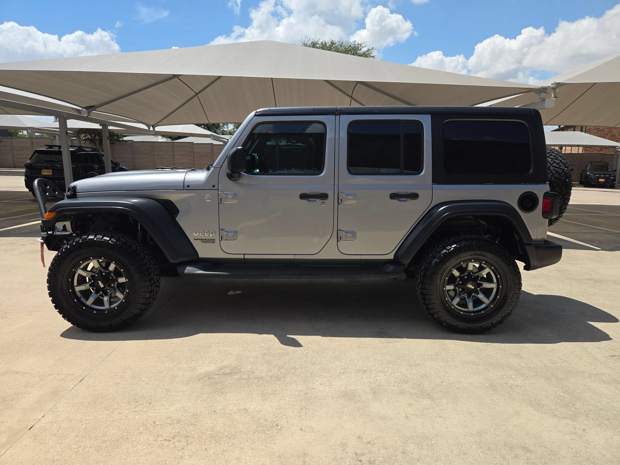 Used 2018 Jeep Wrangler Unlimited Sport S AWD/4WD image 6