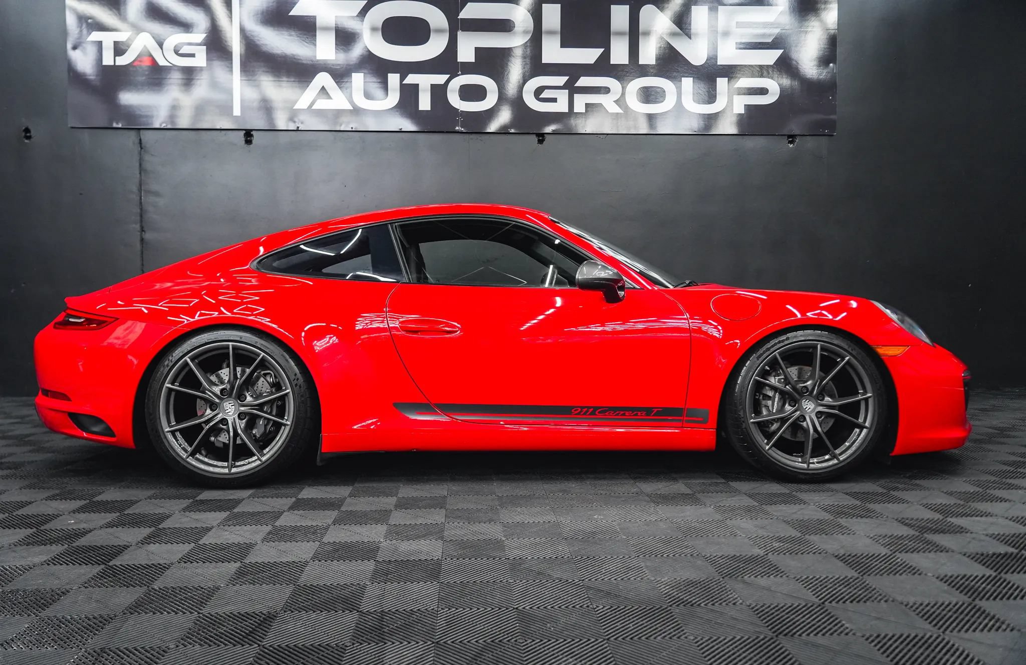 Used 2018 Porsche 911 Carrera T RWD image 18
