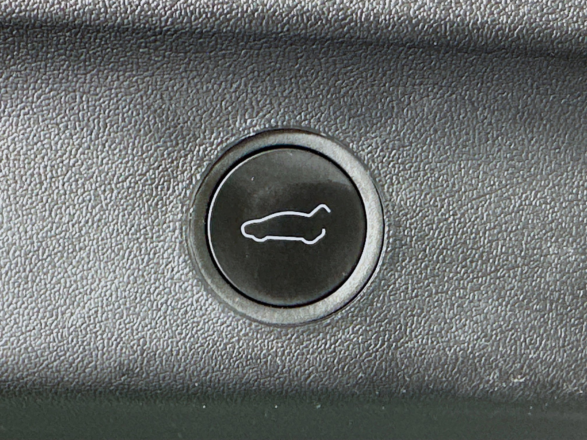 Used 2025 Tesla Model Y Long Range image 28