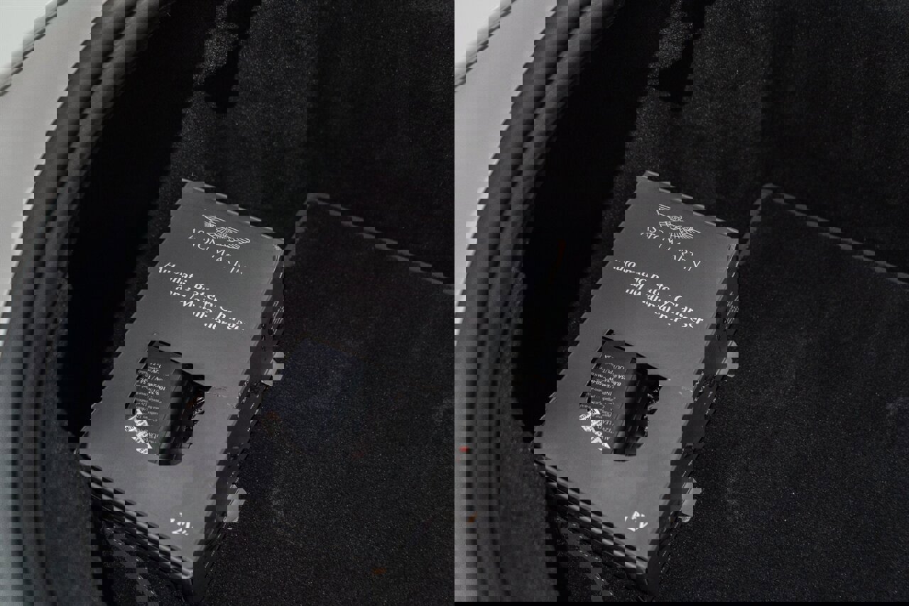 Used 2023 Aston Martin V8 Vantage Coupe image 31