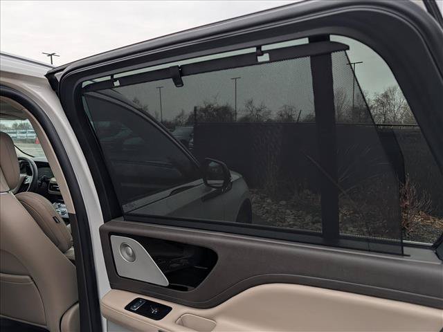 Certified 2023 Lincoln Aviator Reserve w/ Equipment Group 201A AWD/4WD image 18