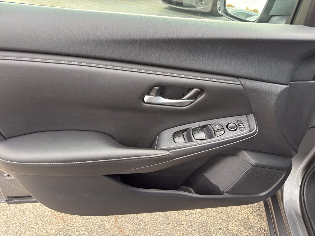 Used 2024 Nissan Sentra SV image 13