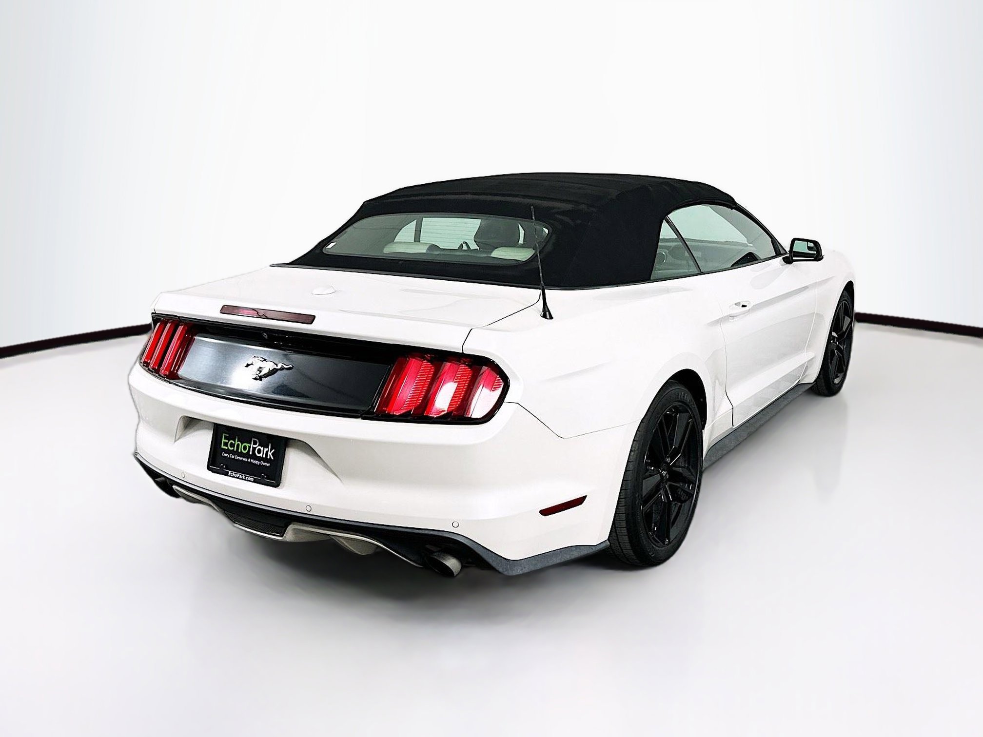 Used 2017 Ford Mustang Premium w/ Ecoboost Performance Package image 9