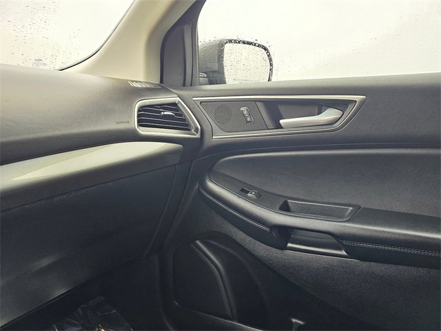 Used 2024 Ford Edge SEL image 27