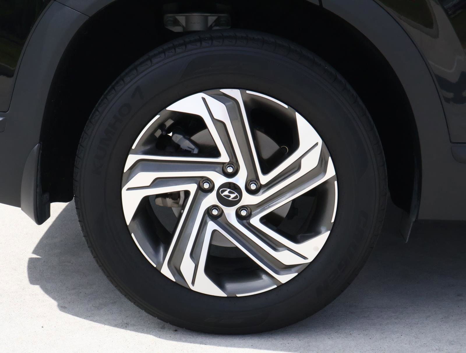 Used 2023 Hyundai Santa Fe SEL image 8