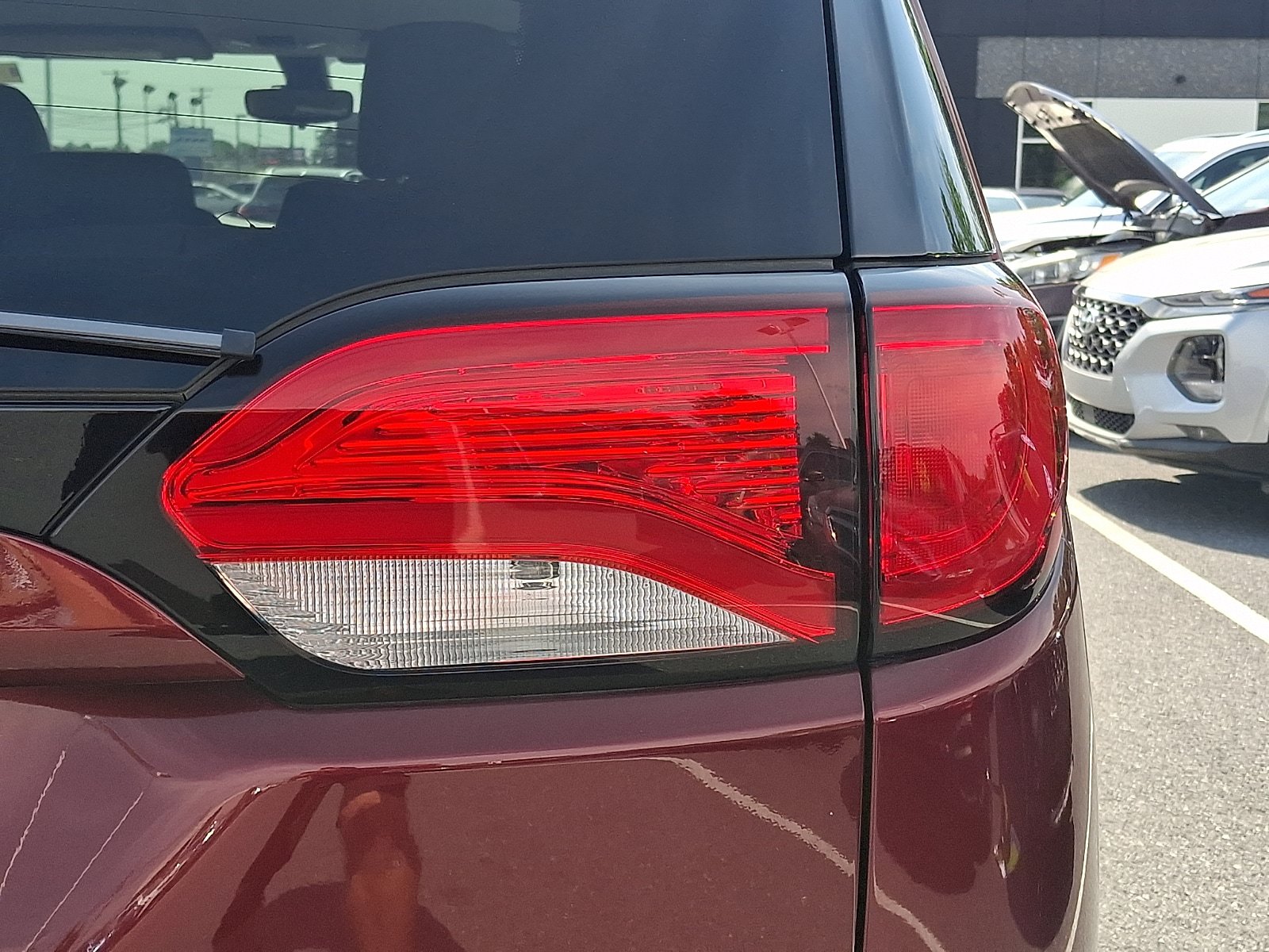 Used 2017 Chrysler Pacifica Touring-L w/ Tire & Wheel Group FWD image 30