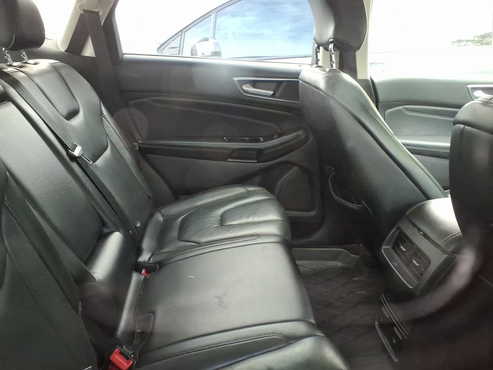 Used 2017 Ford Edge Titanium w/ Technology Package image 5