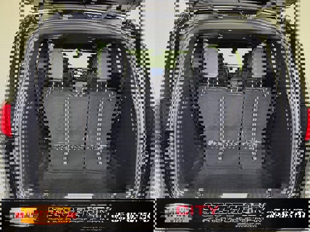 New 2026 Chrysler Voyager LX image 29