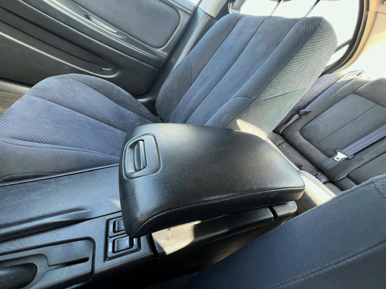 Used 2001 Nissan Maxima SE w/ (W08) Meridian Edition Pkg FWD image 36