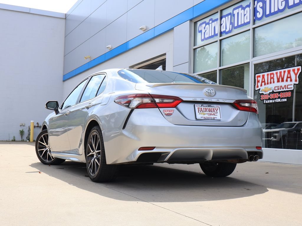Used 2022 Toyota Camry SE FWD image 32