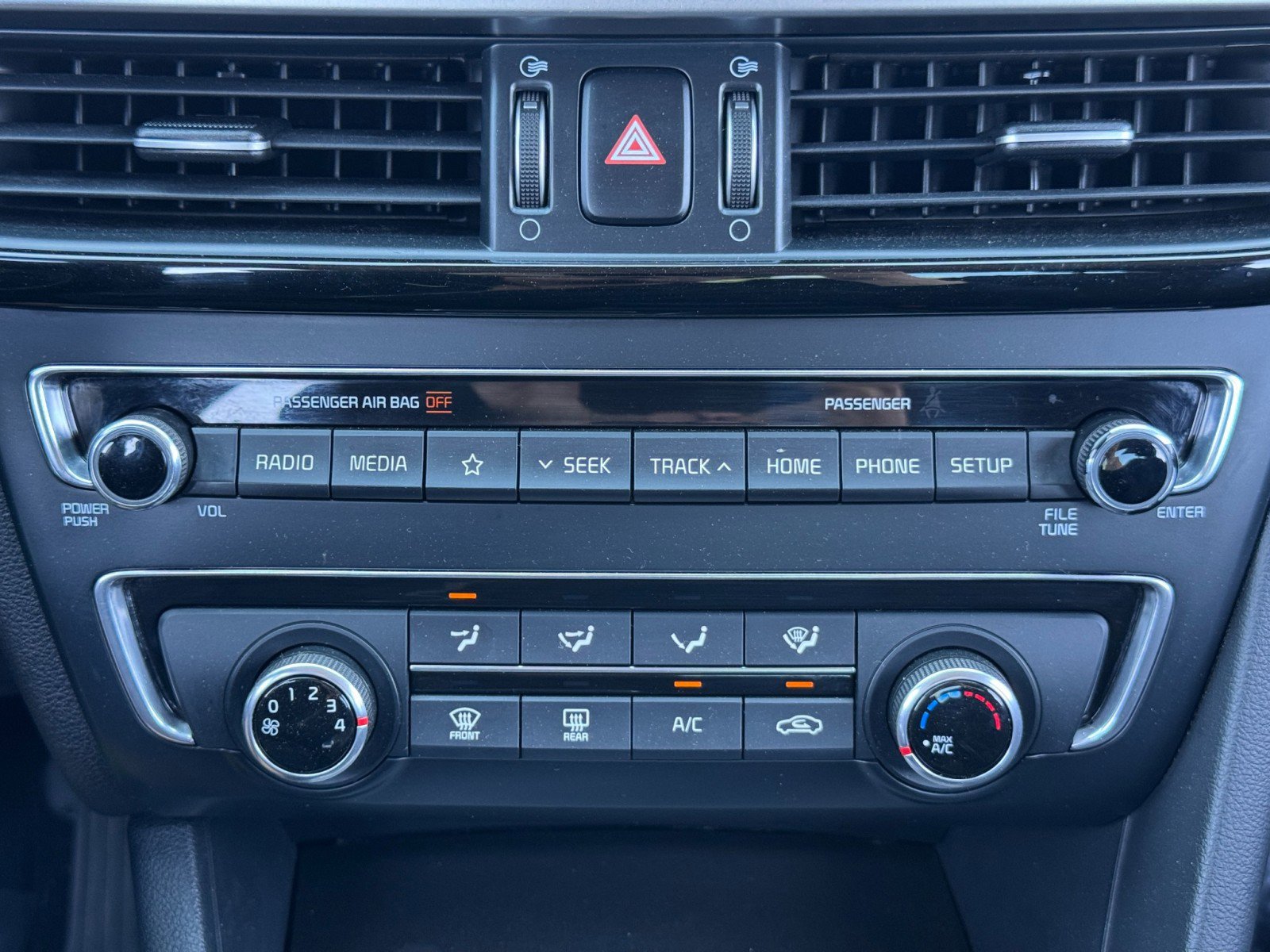 Used 2020 Kia Optima LX image 22