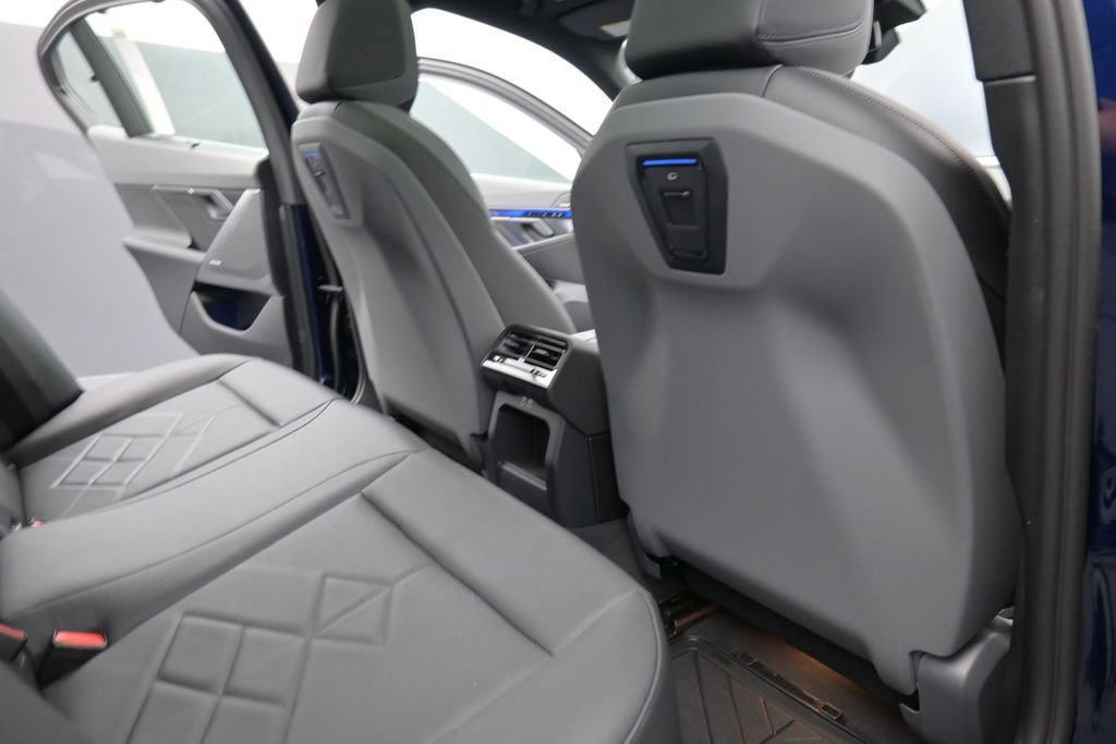 New 2026 BMW 540i xDrive w/ Executive Package AWD/4WD image 19