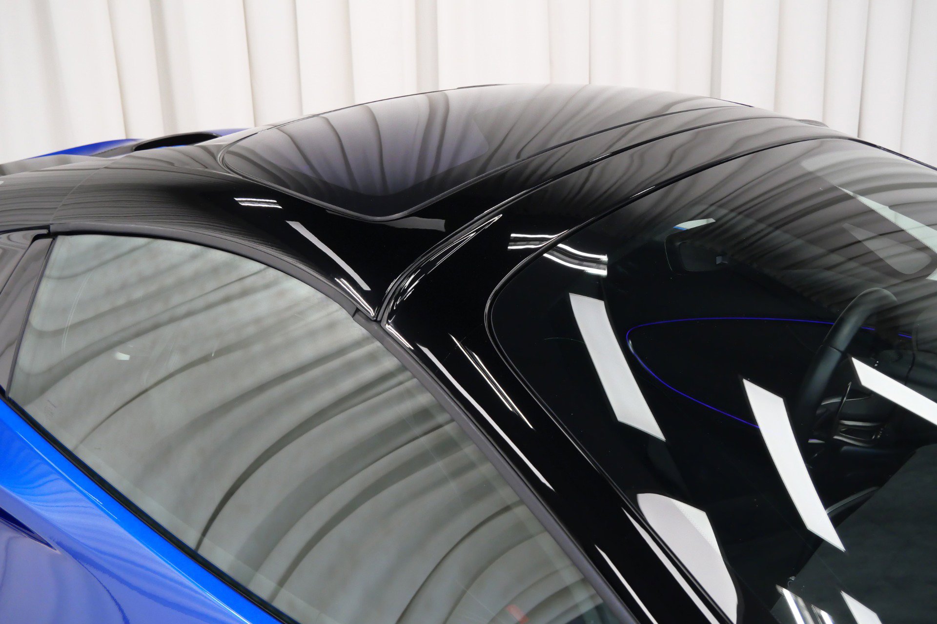 Used 2025 McLaren Artura Spider image 45