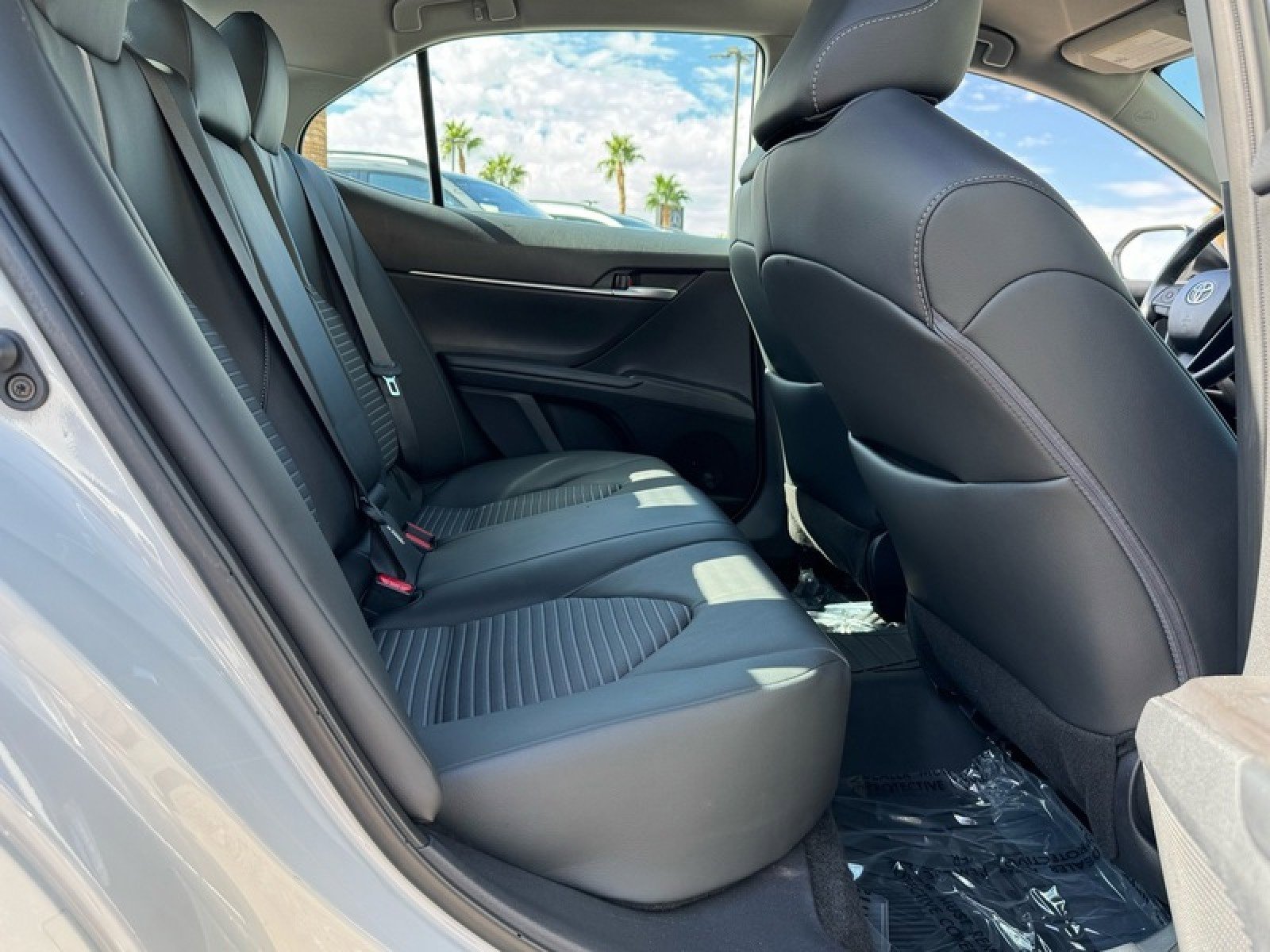 Used 2024 Toyota Camry SE image 22