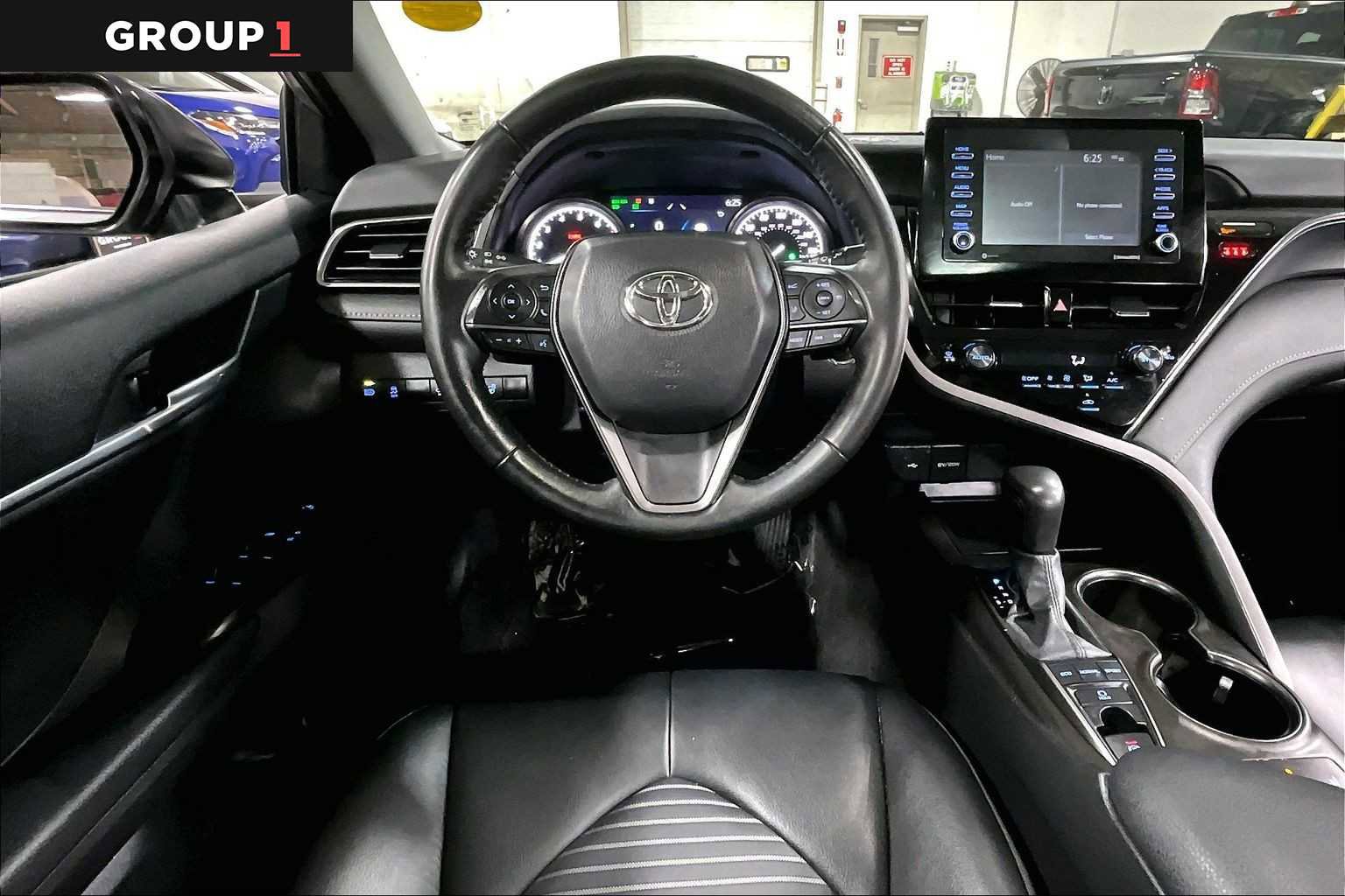 Used 2024 Toyota Camry SE w/ Cold Weather Package AWD/4WD image 6