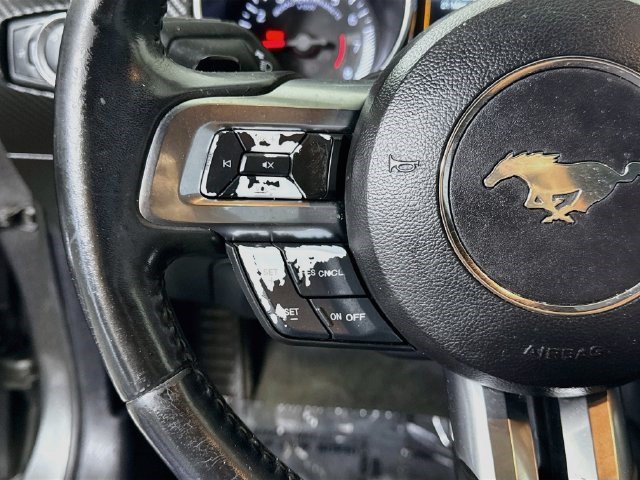 Used 2018 Ford Mustang Coupe RWD image 13
