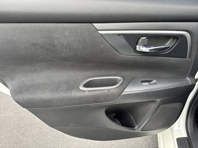 Used 2014 Nissan Altima 2.5 SV FWD image 12
