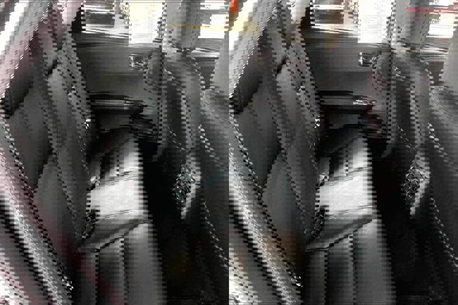 Used 2016 Toyota Avalon Limited w/ Toyota Safety Sense Package image 30