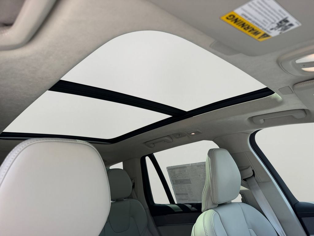 New 2026 Volvo XC90 T8 Ultra w/ Lounge Package AWD/4WD image 5