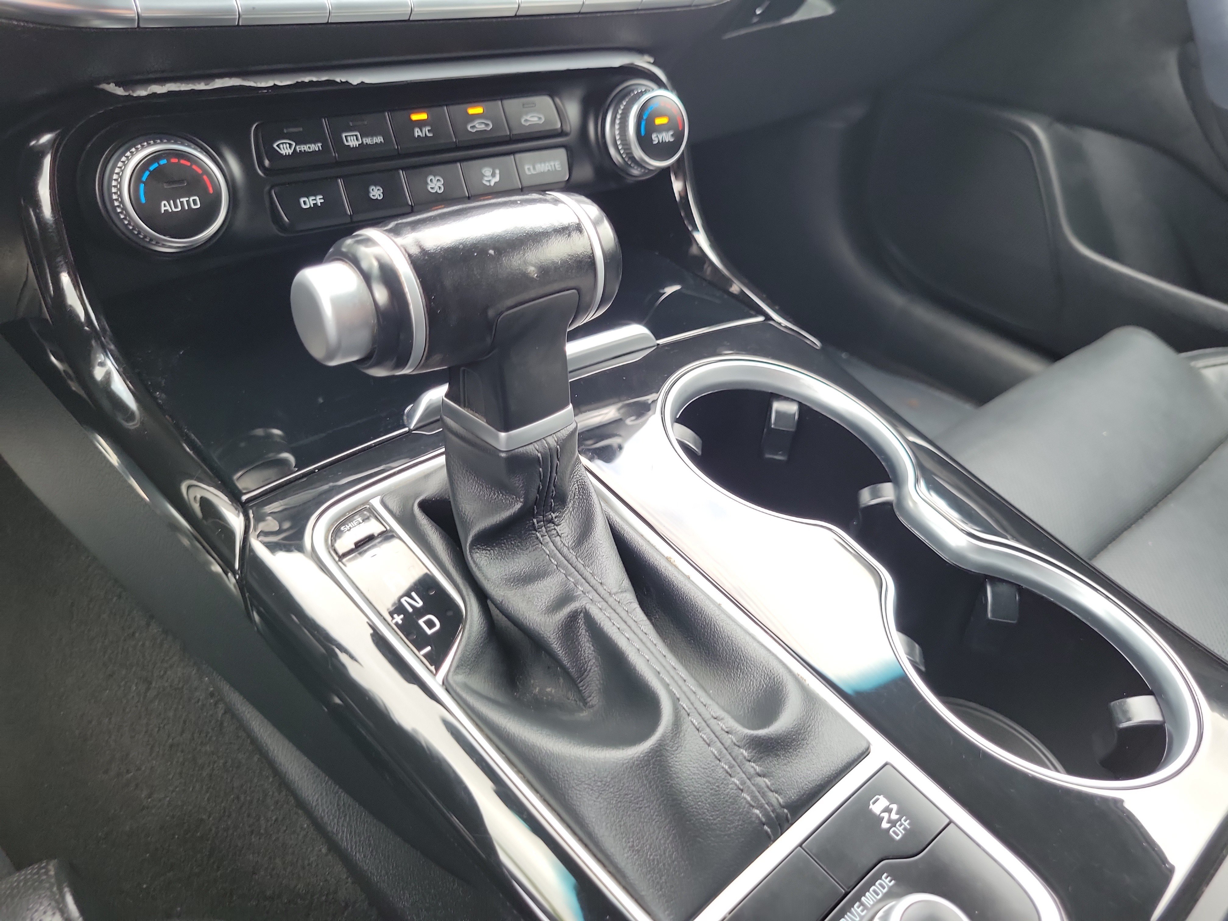 Used 2020 Kia Stinger GT-Line RWD image 21