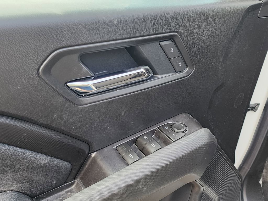 New 2026 GMC Canyon Elevation w/ Convenience Package image 15