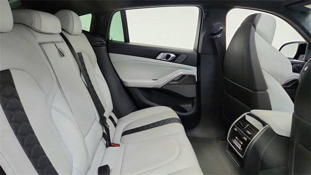 Used 2023 BMW X6 M image 24