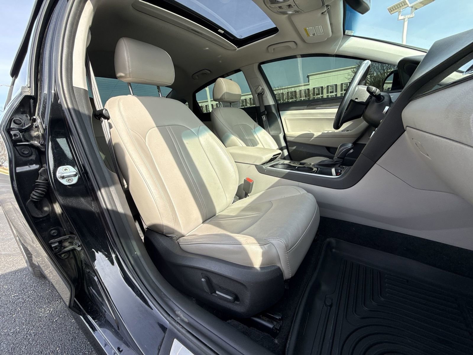 Used 2019 Hyundai Sonata Limited image 24