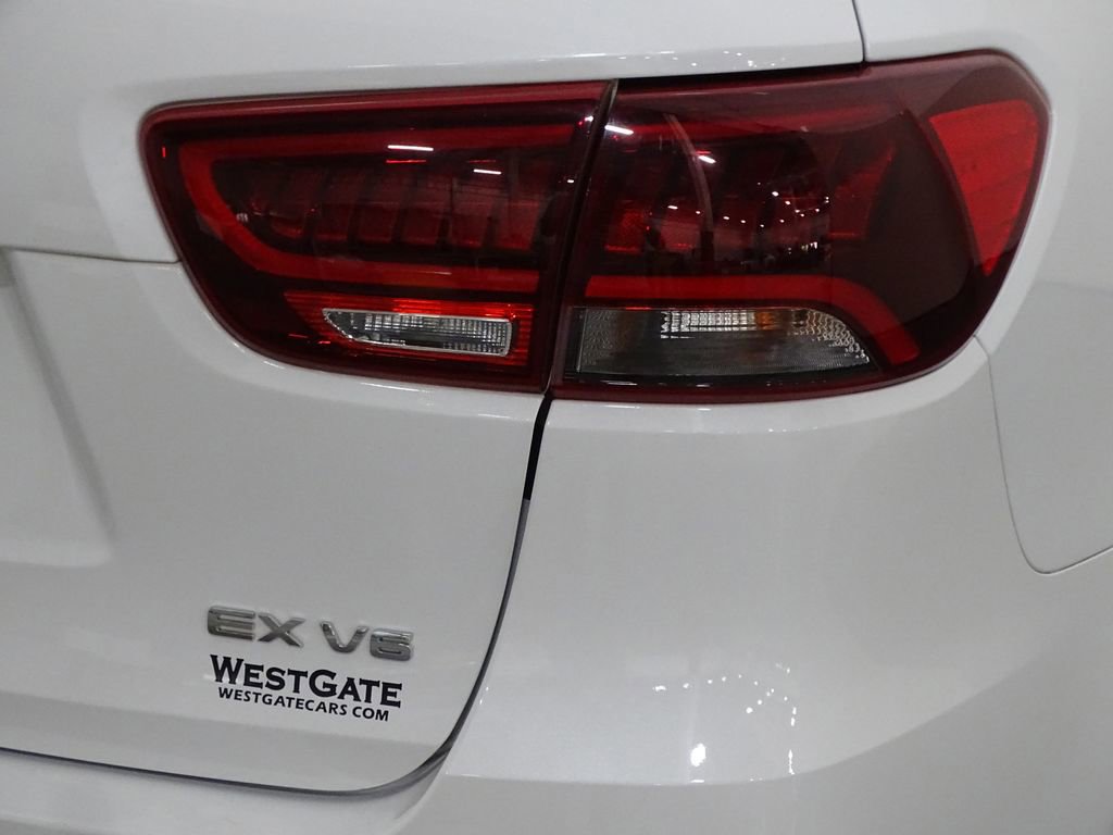Used 2019 Kia Sorento EX image 42