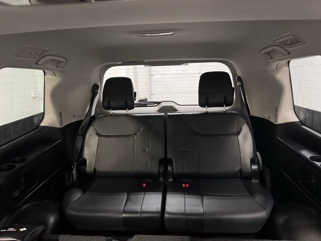 Used 2019 Lexus LX 570 4WD w/ Luxury Package image 27