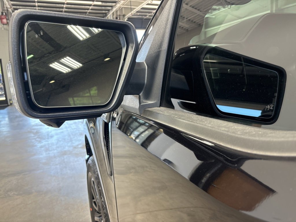 Used 2024 Ford F150 Platinum image 23