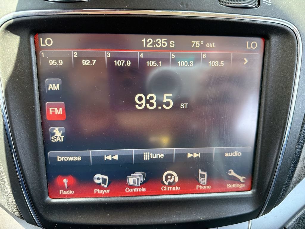 Used 2017 Dodge Journey Crossroad FWD image 12