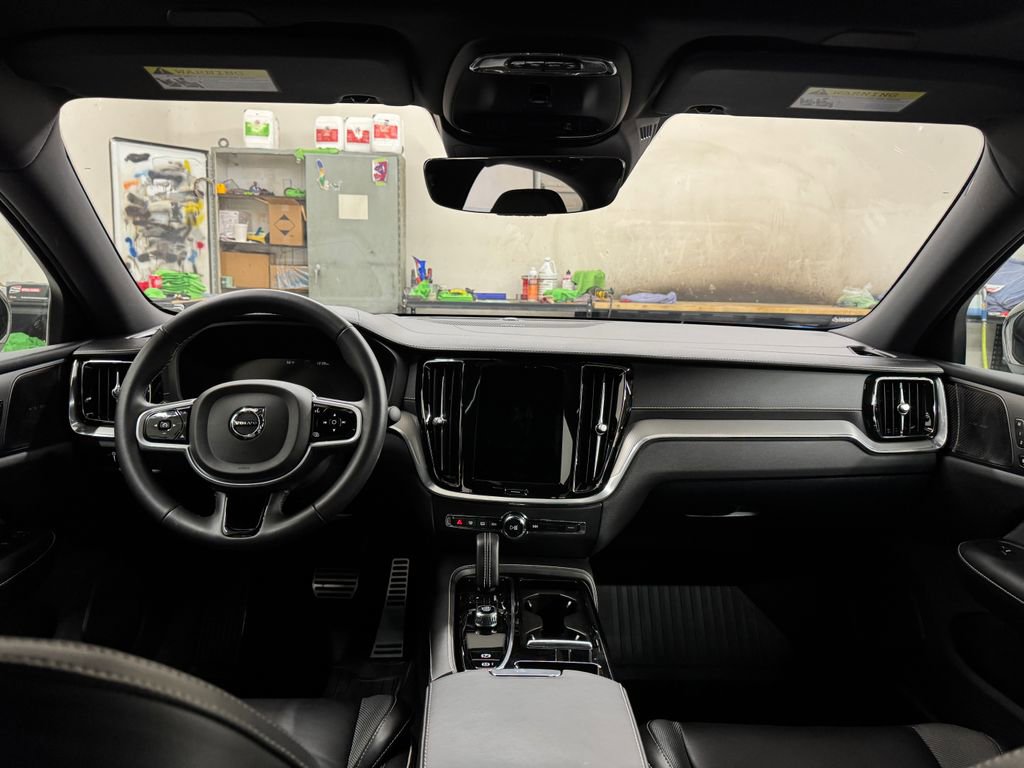 Used 2022 Volvo S60 T8 R-Design w/ Advanced Package image 16