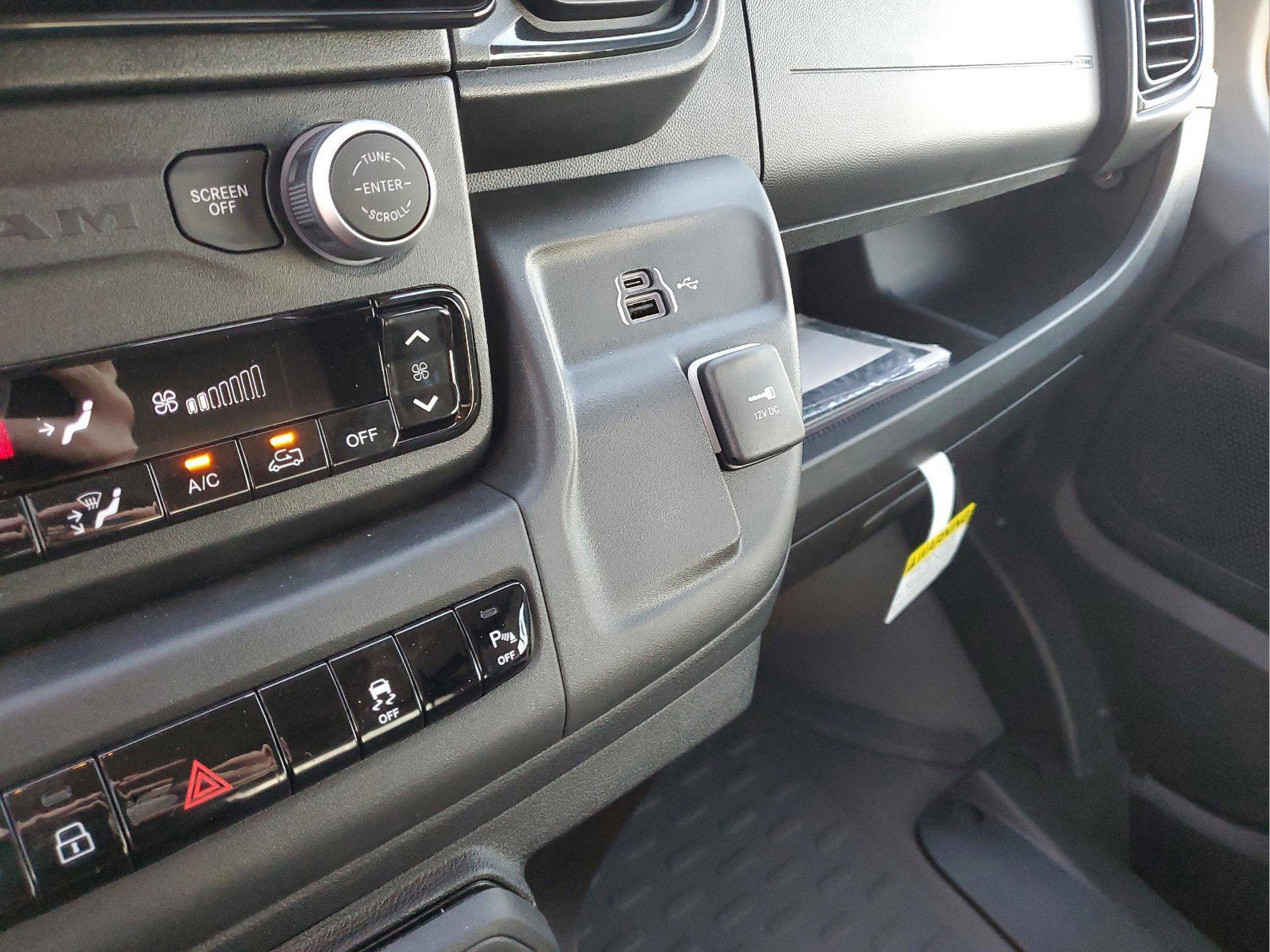 New 2025 RAM ProMaster 3500 image 11