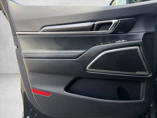 Used 2025 Kia Telluride S image 10