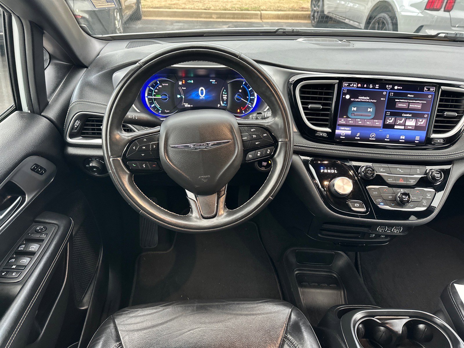 Used 2022 Chrysler Pacifica Touring-L w/ S Appearance Package image 7