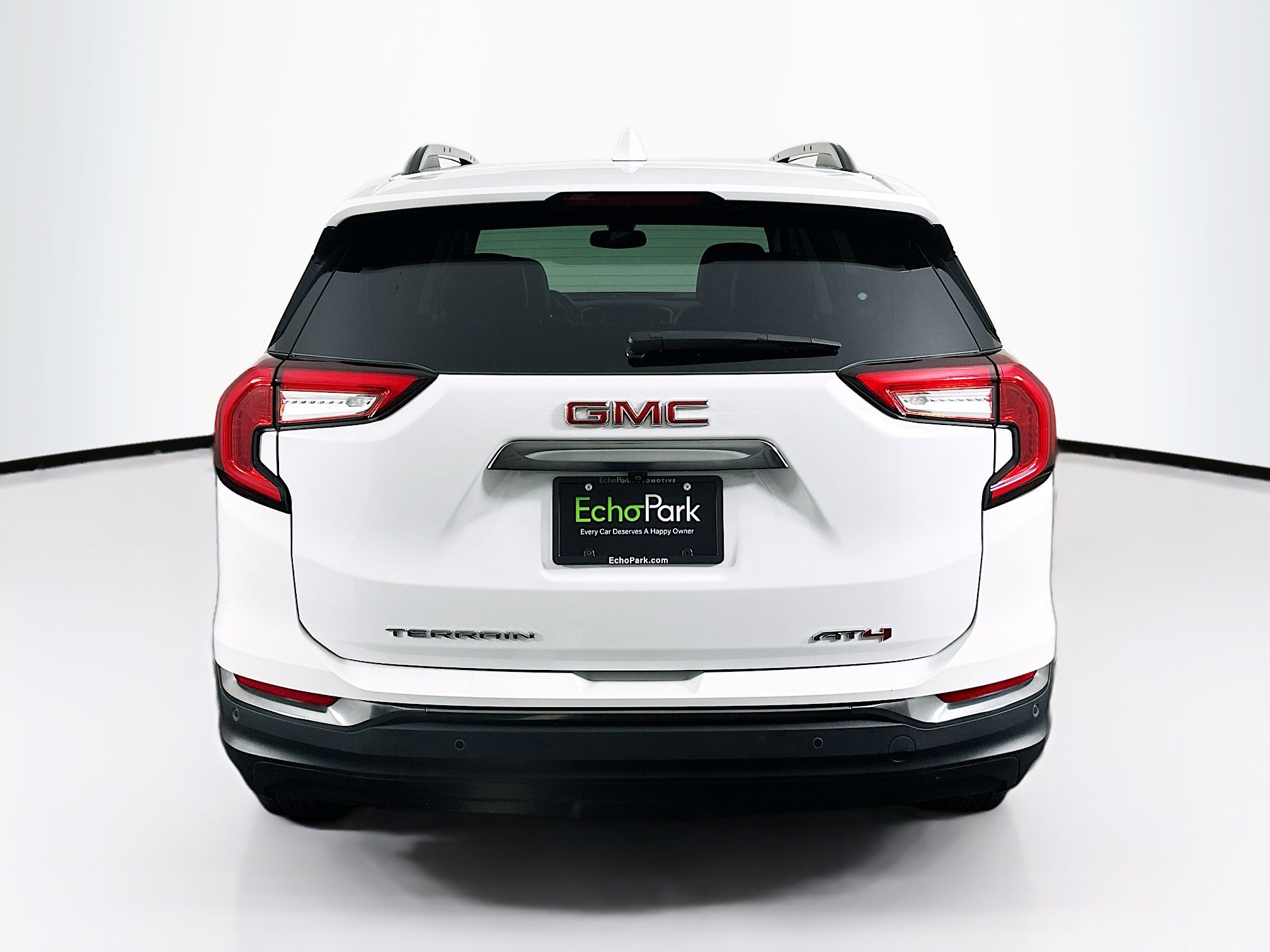 Used 2024 GMC Terrain AT4 image 7